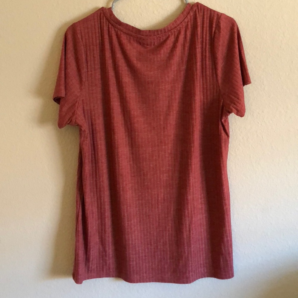 Fitted tee - Picture 2 of 4